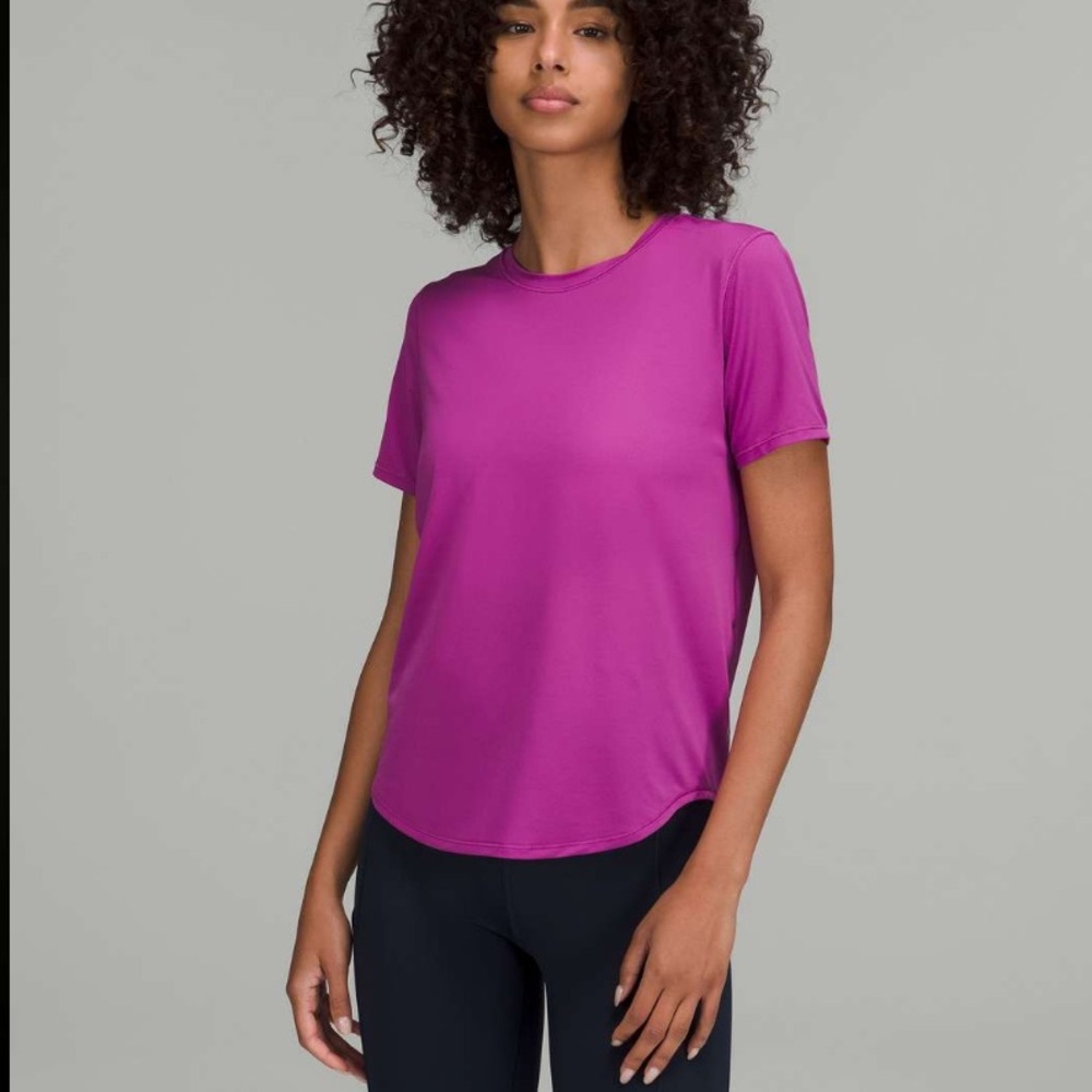 Lululemon High-Neck Running and Training T-Shirt size 8
